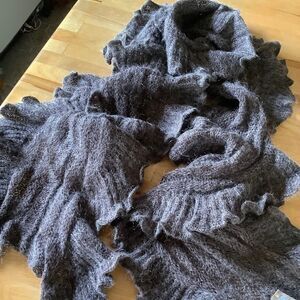 Made IN ITALY WOOL RUFFLE SCARF​
